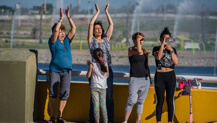 Caminata por la lucha contra el cáncer de mama