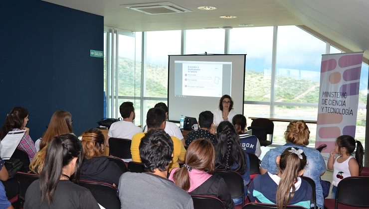 Jornada de formación para jóvenes que capacitarán a los beneficiarios 3.0