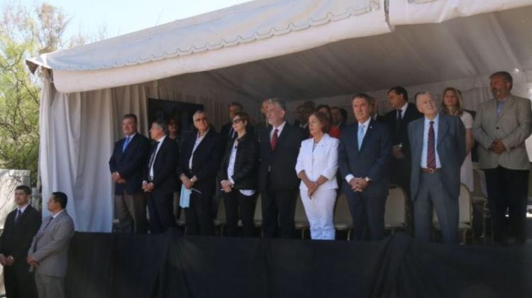 El gobernador presenció la beatificación de Catalina de María Rodríguez