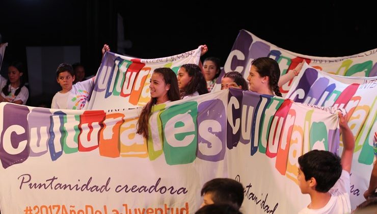 Los chicos muestran su talento en los Intercolegiales Culturales