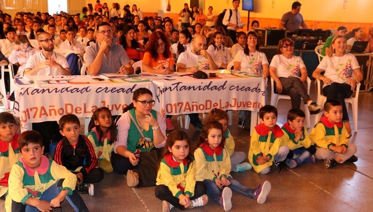 Los Intercolegiales Culturales visitaron La Toma