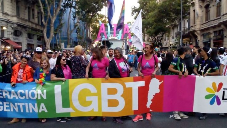 La Secretaría de la Mujer presente en la Marcha del Orgullo LGBTIQ