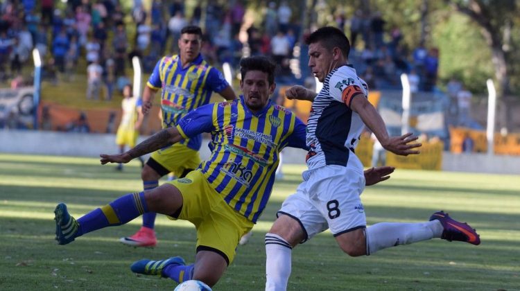 Juventud volvió a la victoria en Catamarca