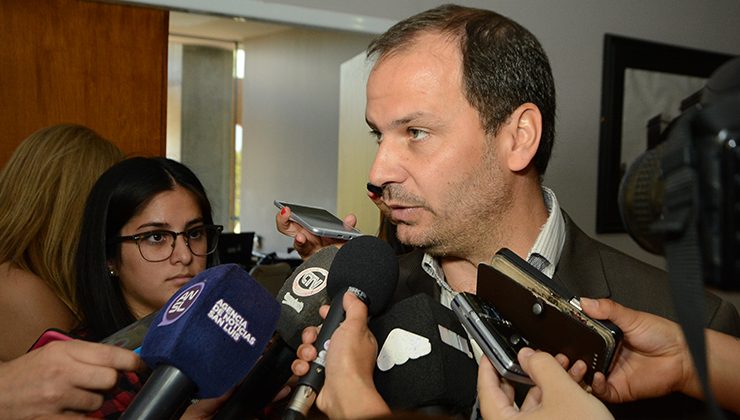 Olivero apoya la decisión del Gobierno provincial de no adherir al consenso fiscal