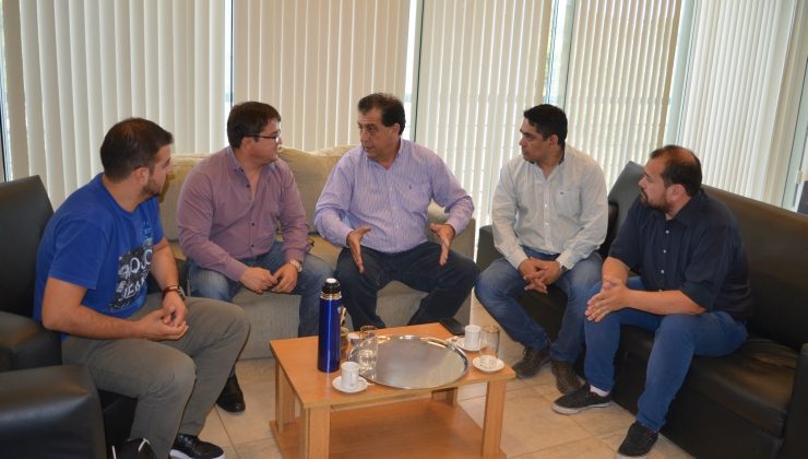 El ministro Freixes recibió a referentes gremiales del sector industrial