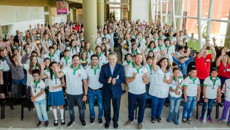 En una jornada de alegría y emoción, premiaron a los ganadores de las Olimpíadas del Conocimiento 2017