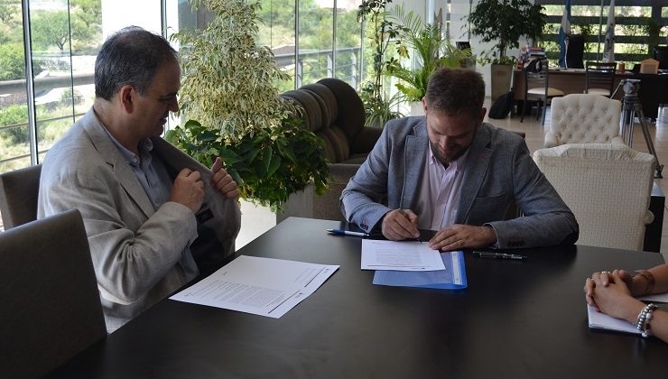 El Ministerio de Obras Públicas e Infraestructura firmó convenio con la ULP