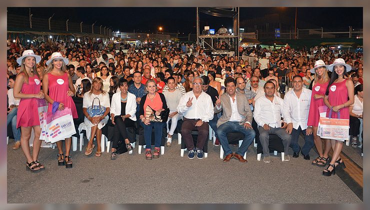 Lleno total en el Festival del Fogón y el Lago de Potrero de los Funes 