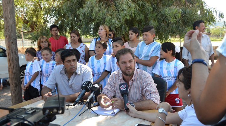 Con la firma de contrato, comenzó la remodelación del club Unión