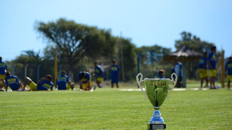 Juventud entrenó en su predio y con la Copa