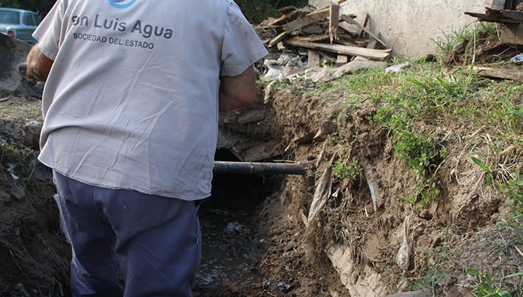 San Luis Agua intensifica la limpieza de los canales