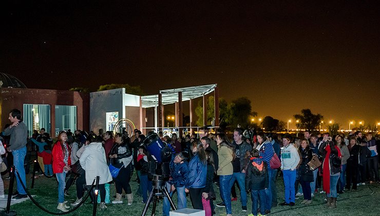 Luna azul: vení a disfrutar del cielo de San Luis en el Parque Astronómico