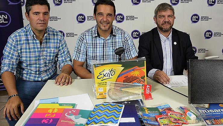 El Gobierno presentó su canasta escolar