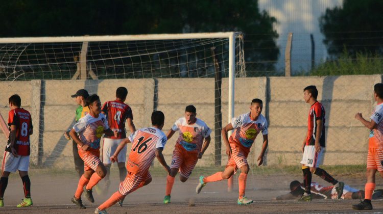 El clásico de Naschel se tiñó de “Naranja”