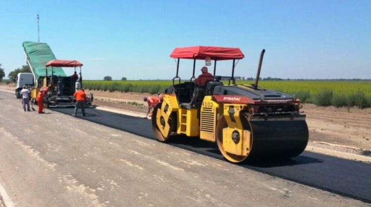 Progresa el asfaltado en la ruta provincial Nº 7