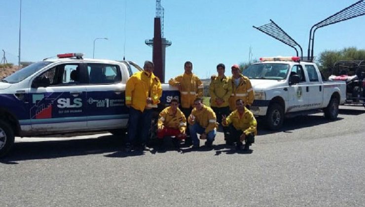 12 brigadistas de SLS viajan a La Pampa para ayudar a combatir el fuego