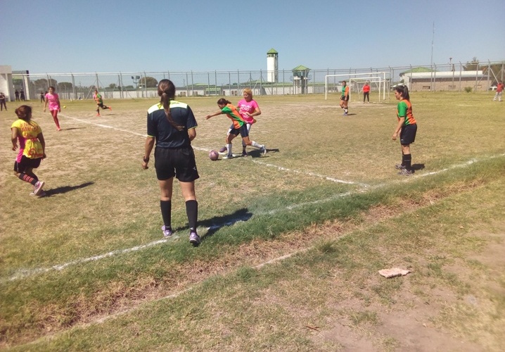 Se disputó un cuadrangular de fútbol femenino en la Penitenciaría Provincial.