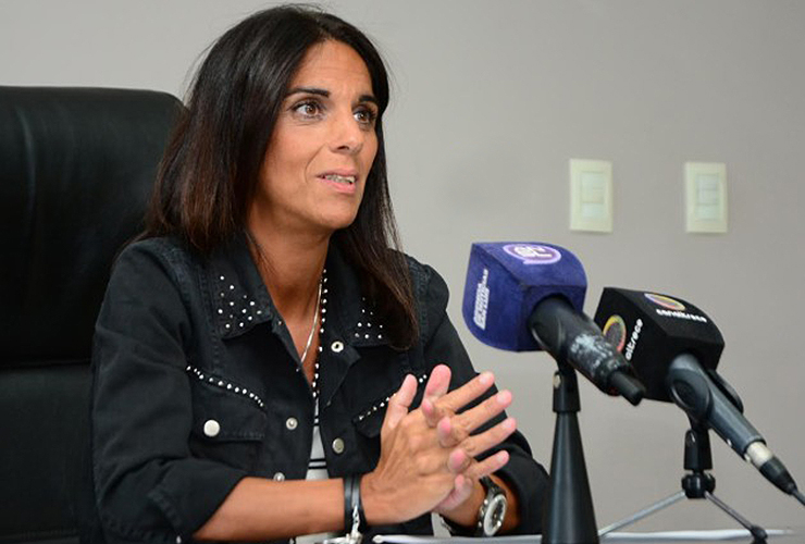 La ministra de Hacienda Pública, Natalia Zabala Chacur, dará un anuncio en el Noticiero Central de Canal 13.