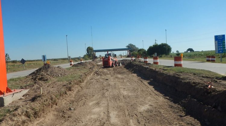 Instalan una balanza para controlar cargas en el peaje de La Toma