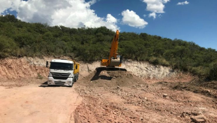 Detuvieron la actividad de una cantera ilegal en Los Puquios