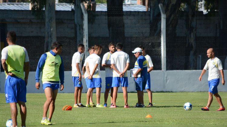 Juventud prepara cuatro cambios para viajar a Río Cuarto