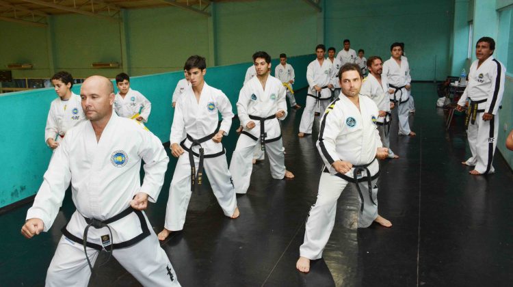 Realizaron una jornada de capacitación para practicantes de taekwondo en Villa Mercedes