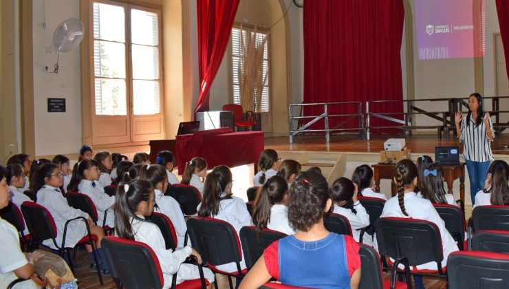 Alumnos de toda la provincia aprenden a separar los residuos