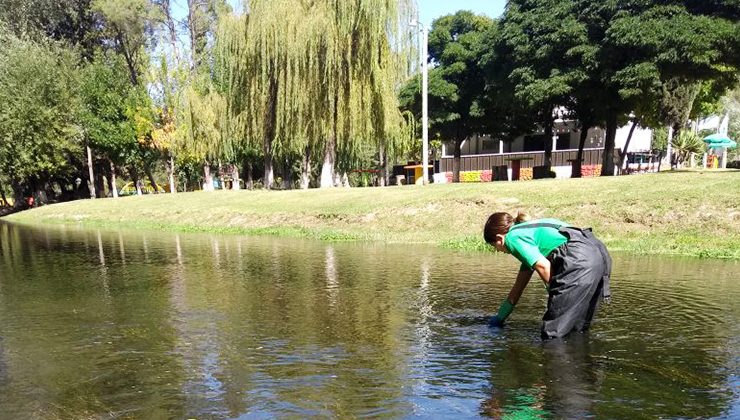 El Gobierno evalúa la calidad de agua del río El Volcán