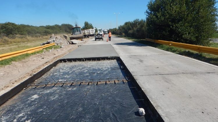 Avanza el recambio de losas dañadas en la Autopista de las Serranías Puntanas