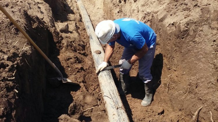 Cortan por arreglos un tramo del acueducto Nogolí, cerca de Tres Lomas