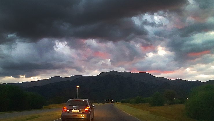 El jueves amaneció con nubes y probabilidad de lluvias