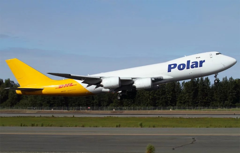 Polar Líneas Aéreas es una empresa que propone una línea low cost a nivel nacional.