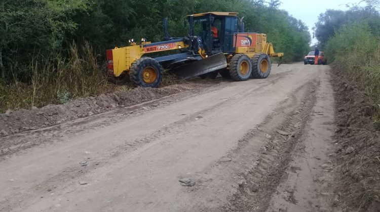 Repararon los 11 kilómetros del camino que comunica a Cuatro Esquinas