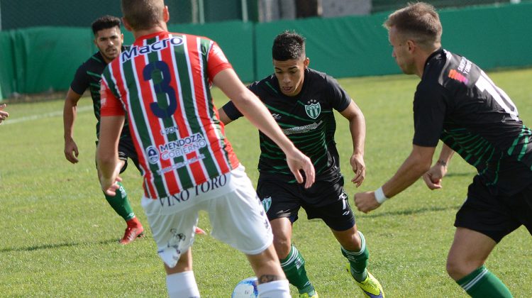 Estudiantes empató en su último partido como local en la categoría