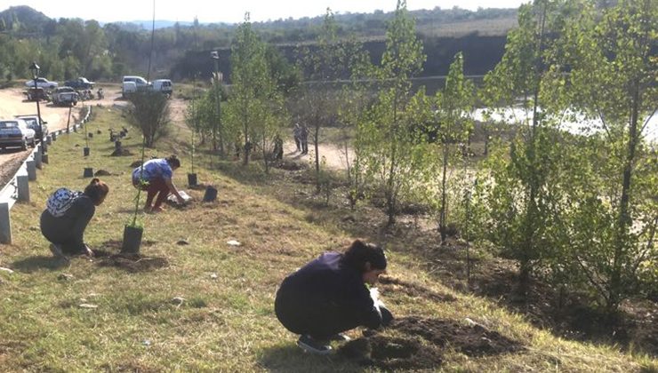 Este jueves inició el plan de forestación en el dique La Estrechura