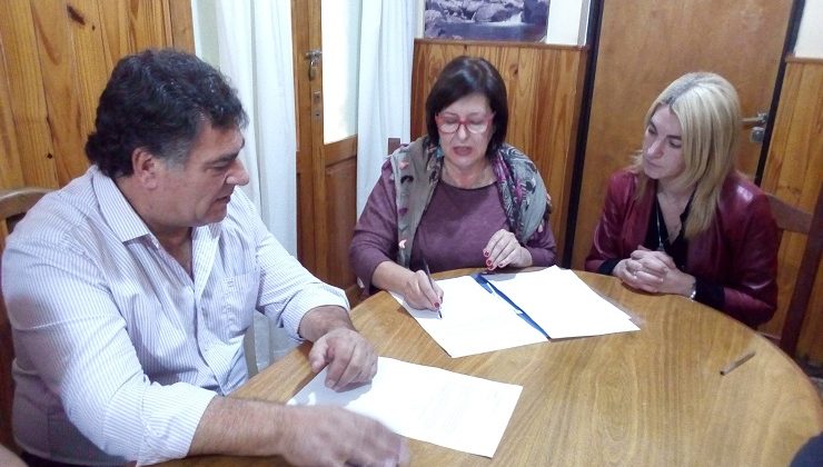 La Secretaría de la Mujer firmó un convenio para trabajar en conjunto con la Municipalidad de San Francisco