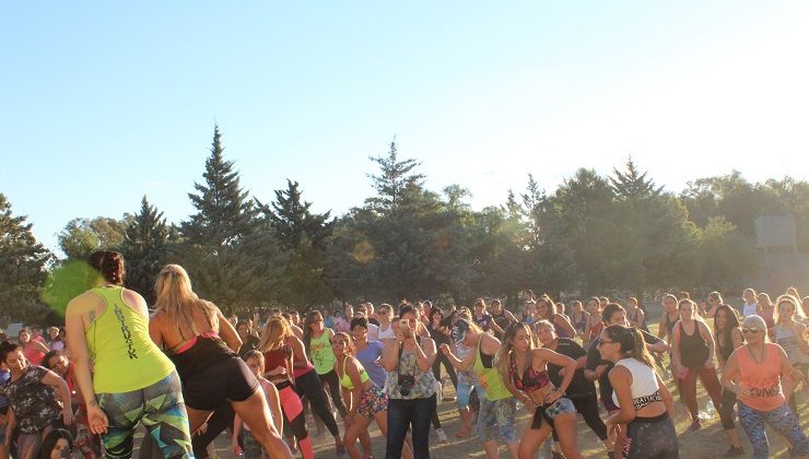 El Parque de las Naciones bailó al ritmo de zumba