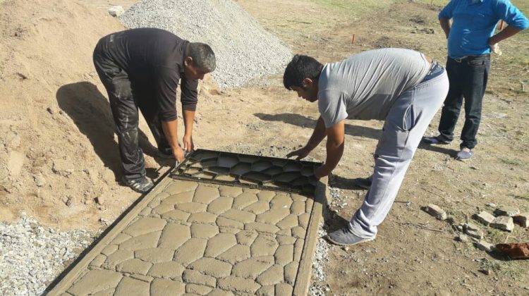 Comenzó el proyecto para embellecer los espacios públicos con mano de obra del Plan Solidario