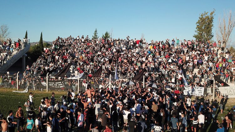 Victoria se consagró campeón en el “Parque”