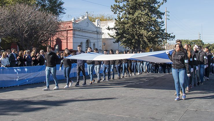 En una multitudinaria fiesta cívica, San Luis le rindió homenaje a la Patria