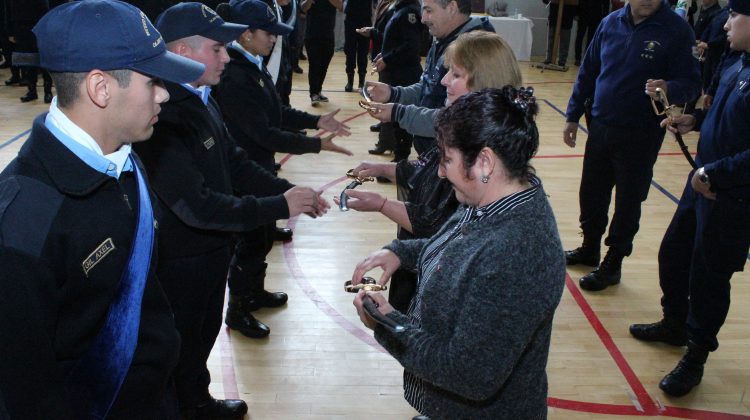 Cadetes del Instituto Superior de Seguridad Pública recibieron sus sables