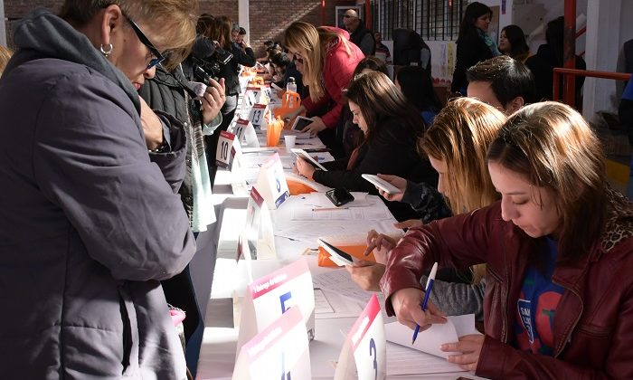 Casi 1.400 docentes de Villa Mercedes recibieron su tableta