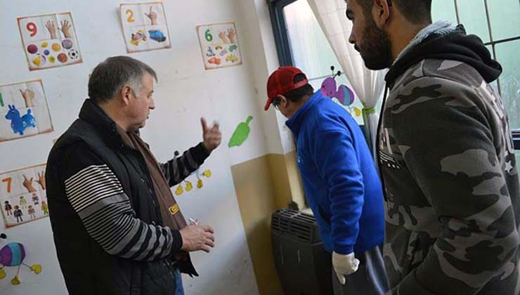 Arreglaron 76 calefactores en las escuelas “Raúl B. Díaz” y “Alas Argentinas”