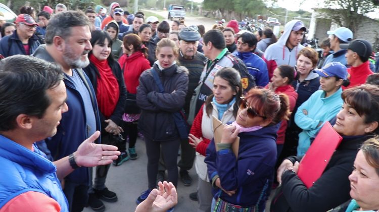 Comenzaron a construir los anillos de seguridad contra incendios en San Francisco y Quines