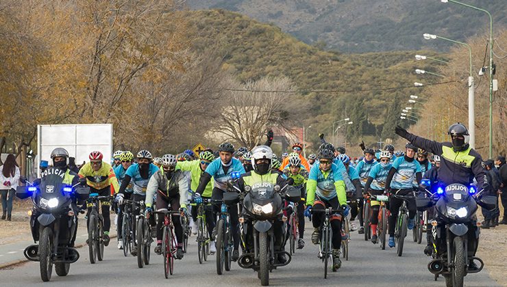 Más de 200 ciclistas participaron del desafío “Uniendo los Comechingones”