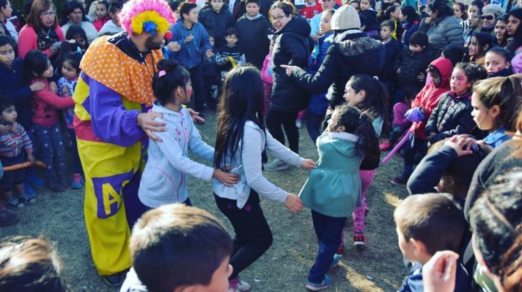 Tarde de juego y diversión en el Eva Perón I de Villa Mercedes