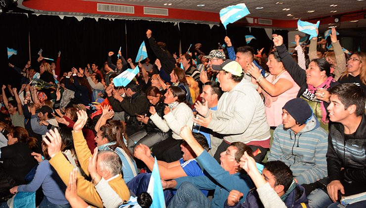 Los beneficiarios del Plan Solidario celebraron la clasificación de Argentina a octavos