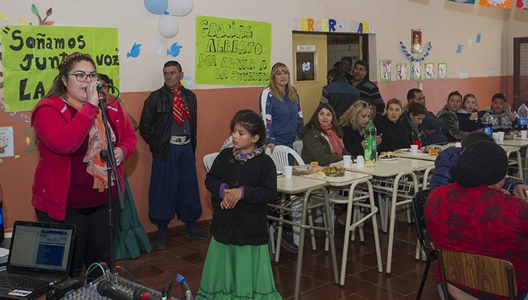 Más de 300 beneficiarios de planes sociales agradecieron al gobernador la oportunidad de tener un trabajo