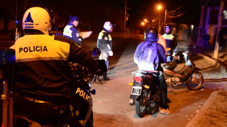 “Están muy bien los operativos policiales porque nos dan más seguridad”