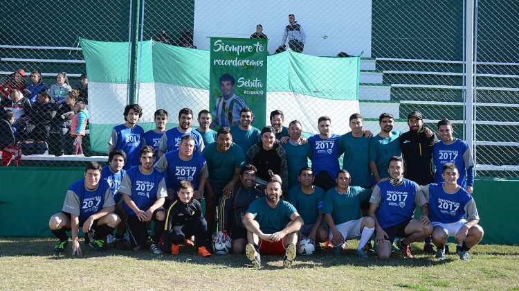 Con mucho fútbol, se homenajeó a “Seba” Camargo